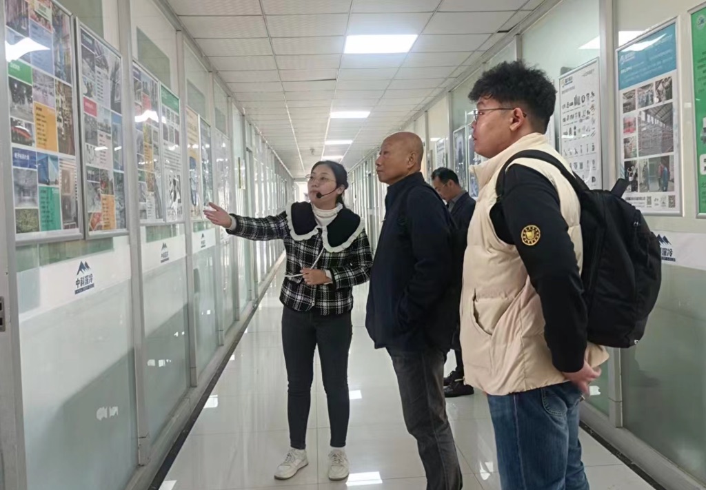 为李总介绍瑞华企业文化