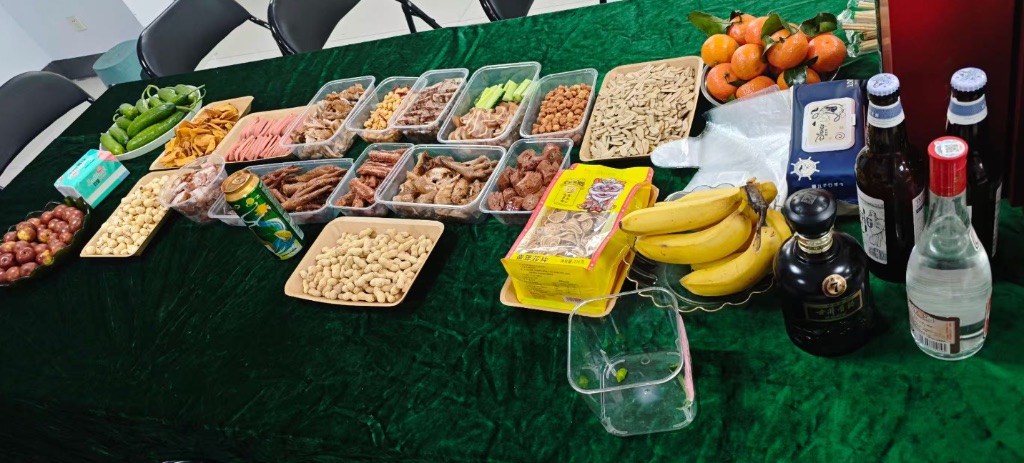 活動準備了各種下酒菜