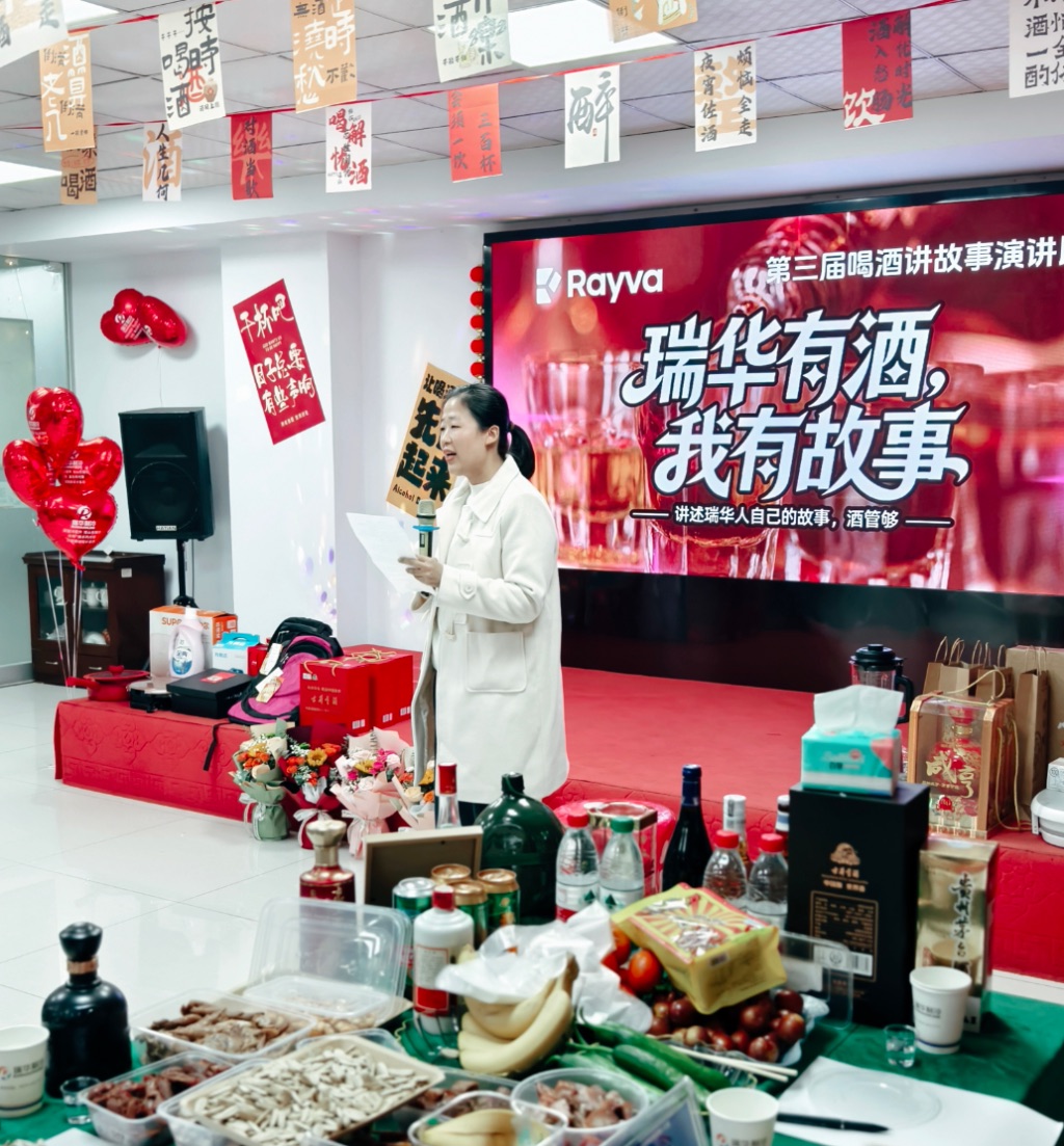 從 “初相識的悸動” 到 “背后的默默付出”