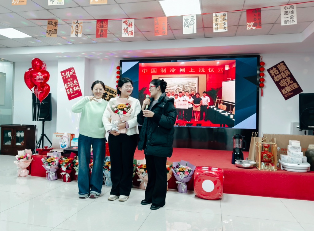 兩位老同事好朋友為張榕拉票