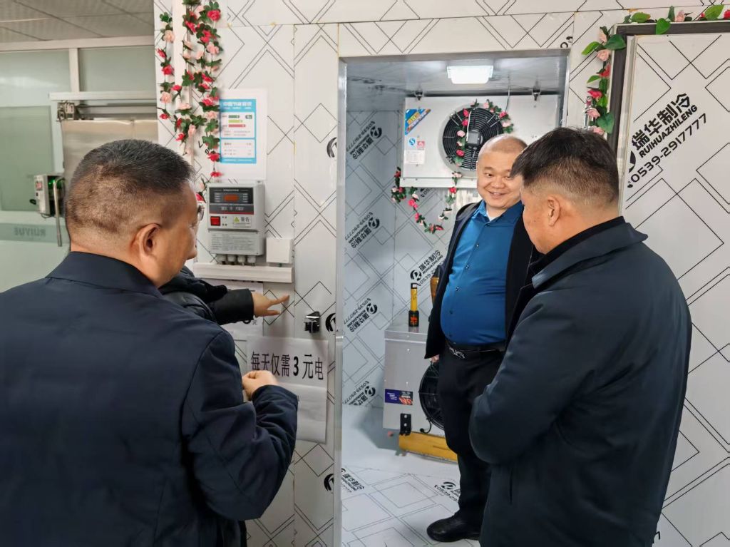 张总对移动应急冷库表示肯定