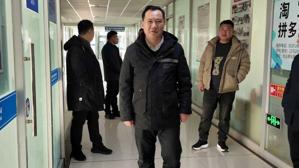 莫会长一行莅临瑞华