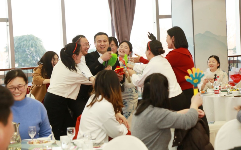 财神爷宋财宏发奖抽奖