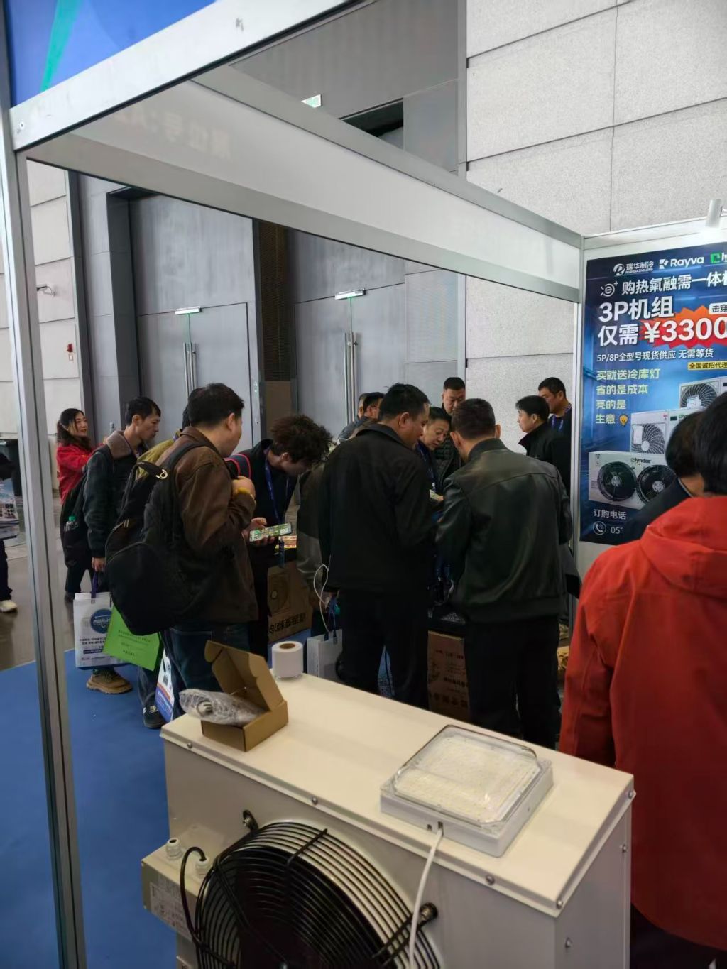  展位始终热度不减，收获颇丰