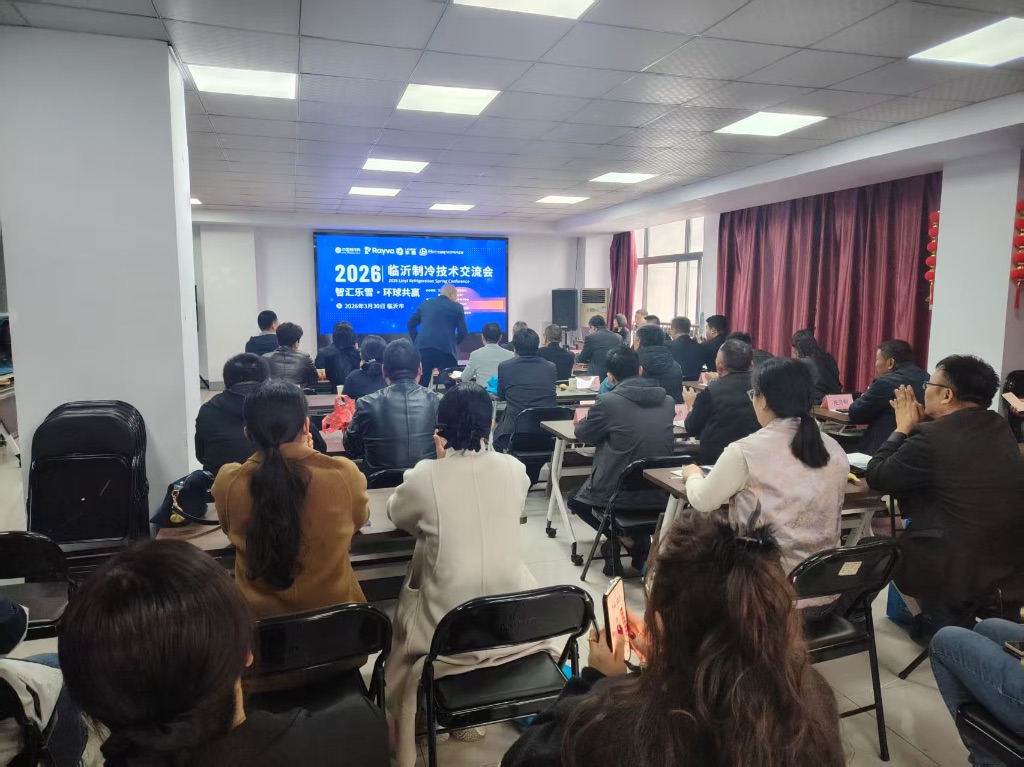 现场来了很多客户