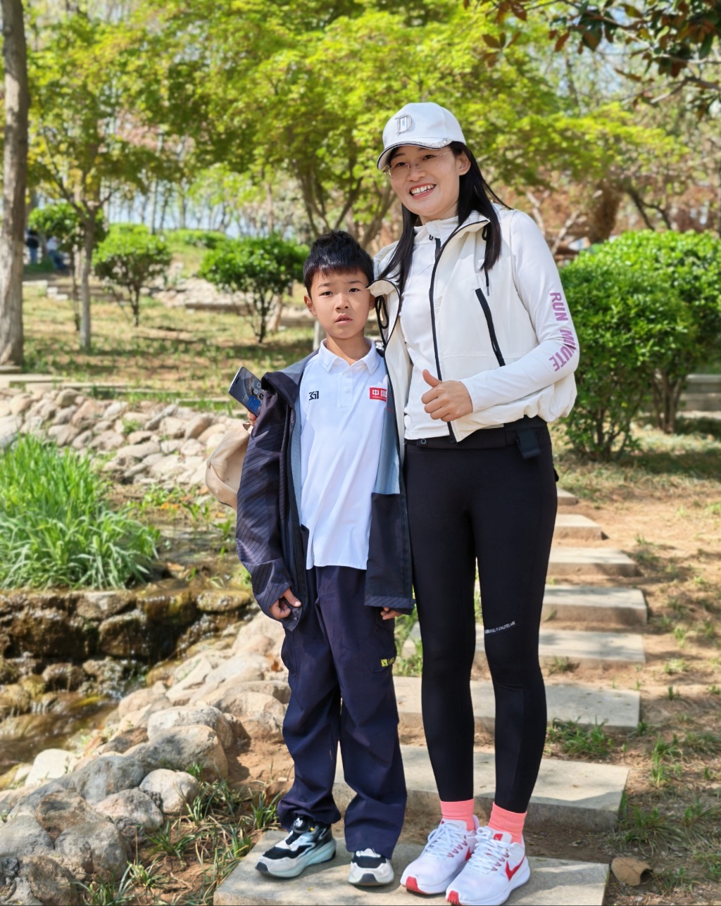 制冷一姐母子俩，有活动就会参加